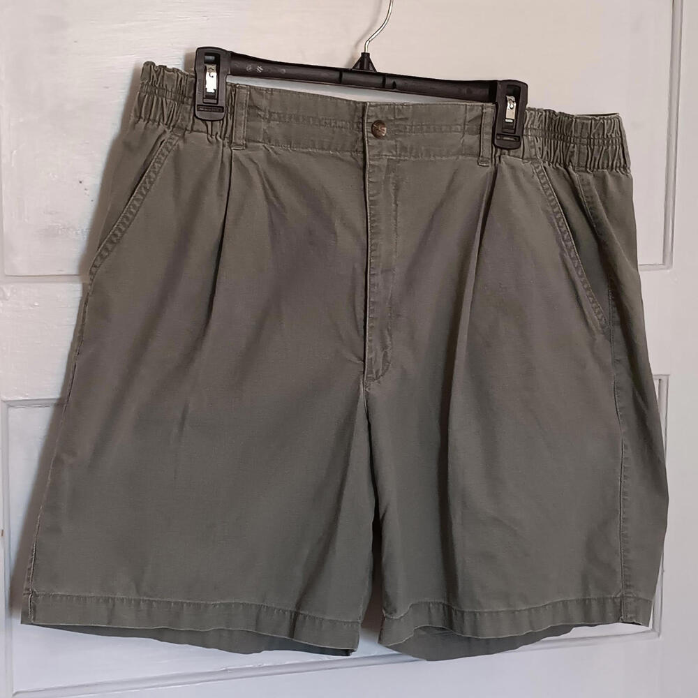 Consensus Sportswear Shorts Sz 38 Men Olive Green Partial Elastic Waist Stretch